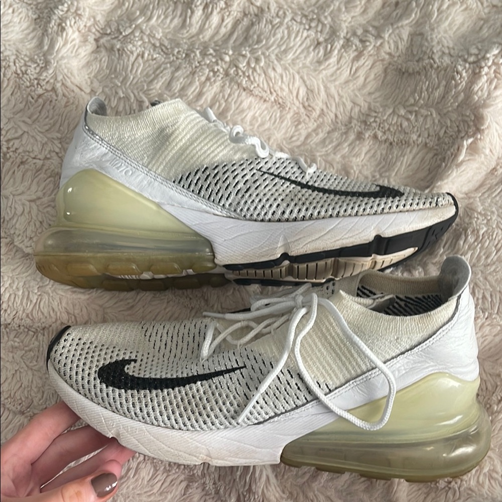 Nike Air Max 270